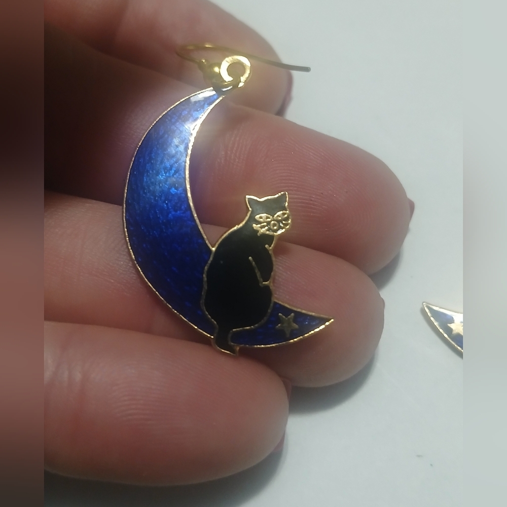 Cloisonne Cat Earrings - Picture 2 of 3